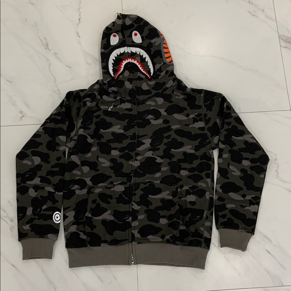 BAPE WGM Tiger Shark Head Black Camo Full Zip-Up Hoodie Men’s Size Large